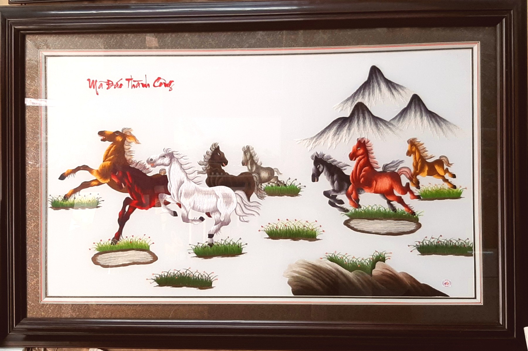 Picture of Tranh thêu Mã đáo thành công (68cm x 88cm)