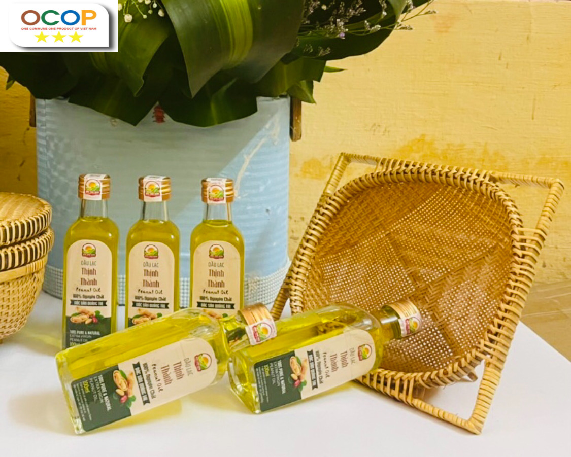 Ảnh của Dầu Đậu Lạc Quảng Trị (100ml)