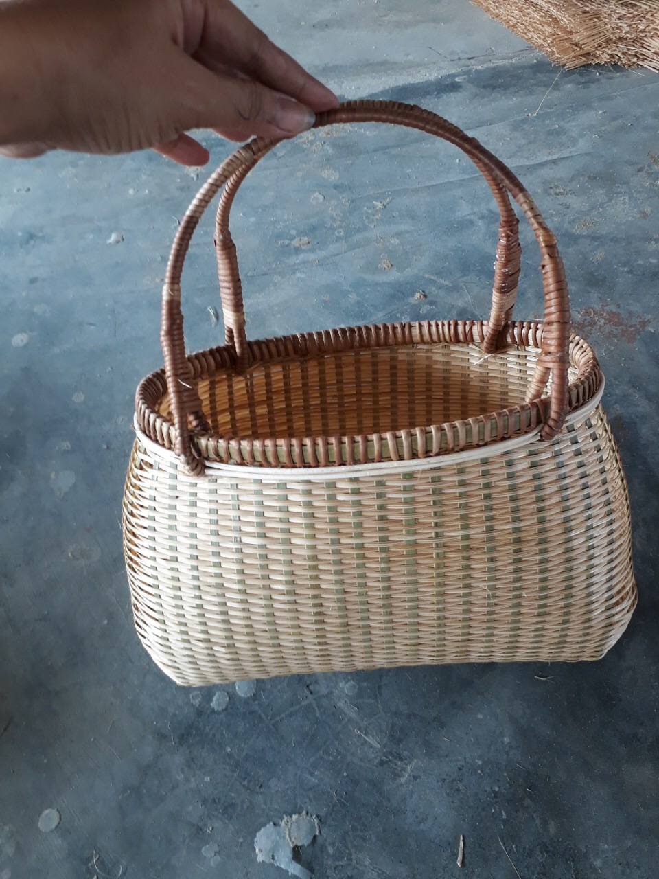 Ảnh của Giỏ xách bầu đan Lồng 1 cật Bao la 