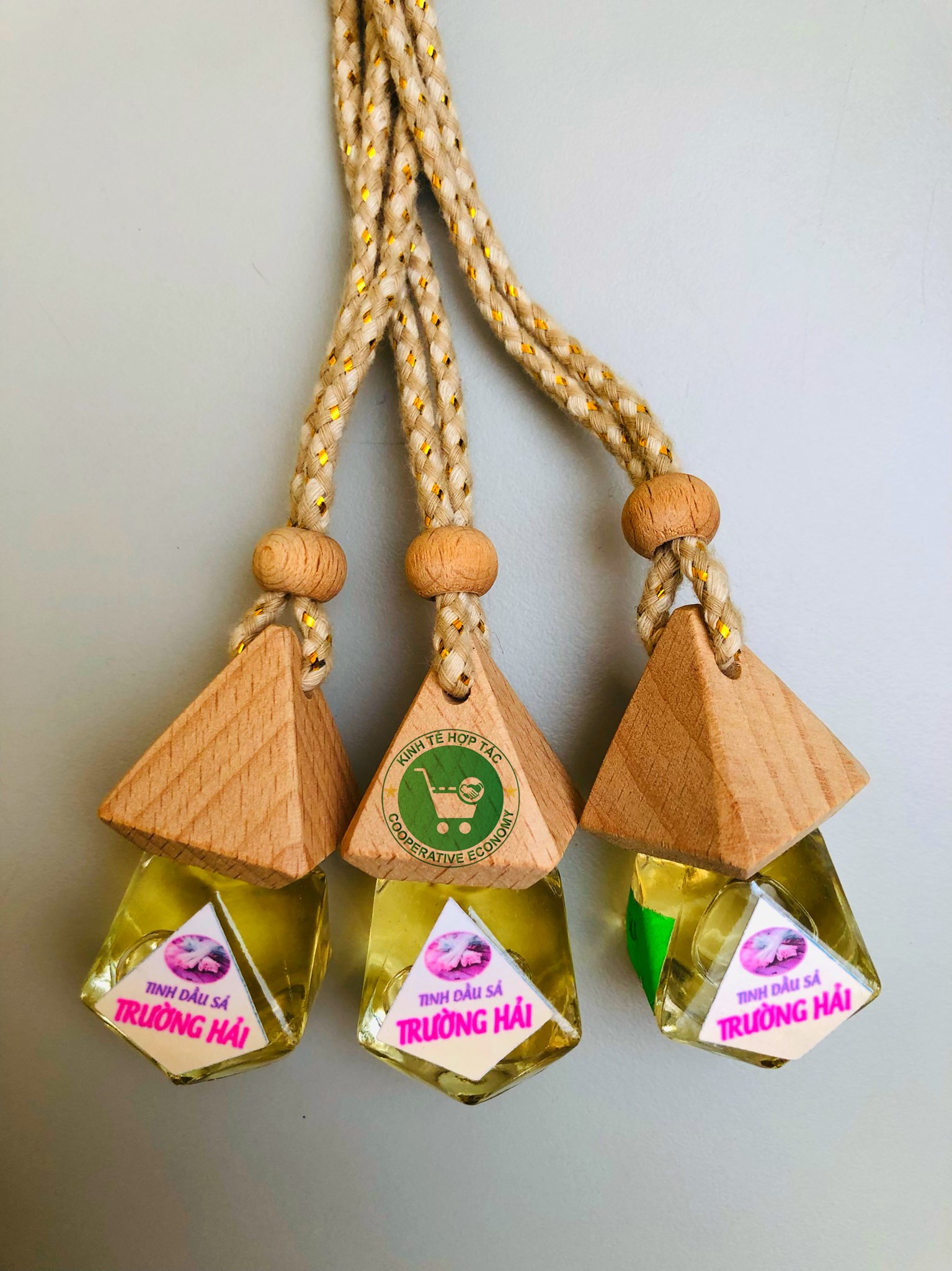 Ảnh của Tinh dầu Sả treo xe Trường hải (10ml)