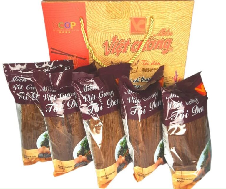 Ảnh của Hộp  Miến Tỏi Đen Việt Cường OCOP 5 SAO (5 gói miến tỏi đen - 200G)