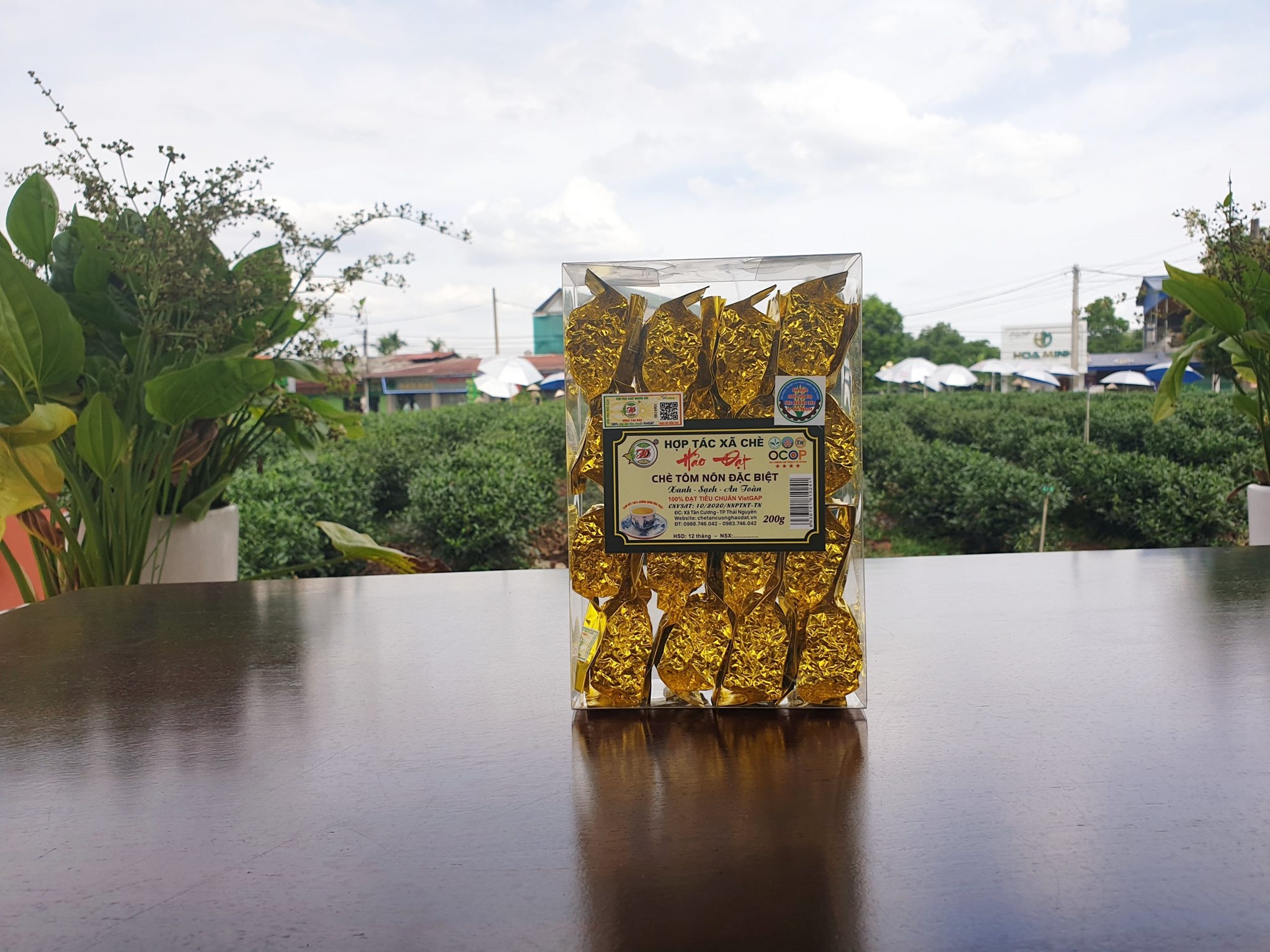 Ảnh của Chè Tôm nõn đặc biệt (HTX chè HẢO ĐẠT) gói Âm nhỏ 200g/1 Hôp